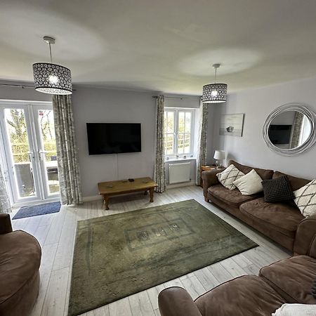 Walkers Way Villa ฟายลี ภายนอก รูปภาพ